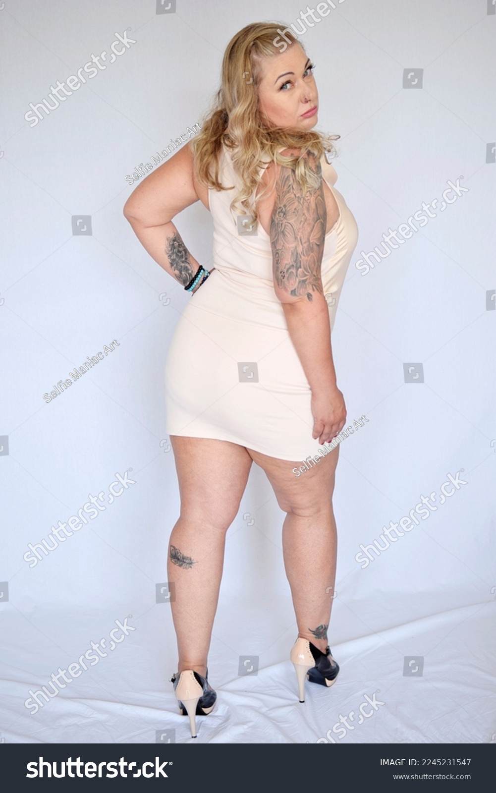 ashley tameling share chubby girls in high heels photos