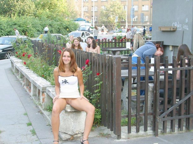 public exhibitionist pics