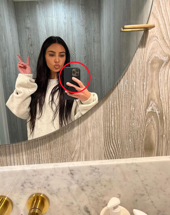 Best of Kim kardashian mirror pic