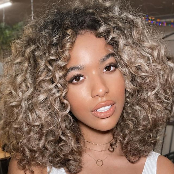 annie andrade share curly ash blonde hair photos