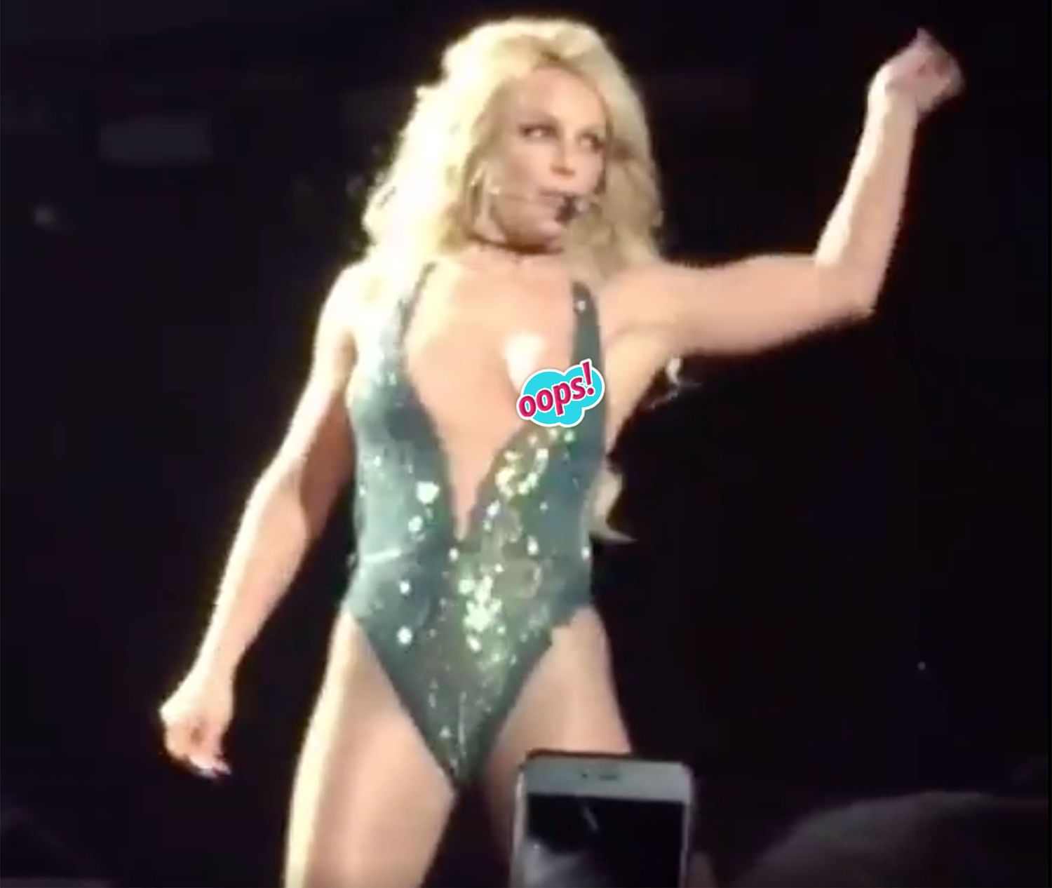 britney spears beaver shot