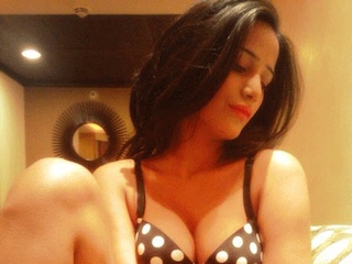 arlene abueva recommends poonam pandey latest nude video pic