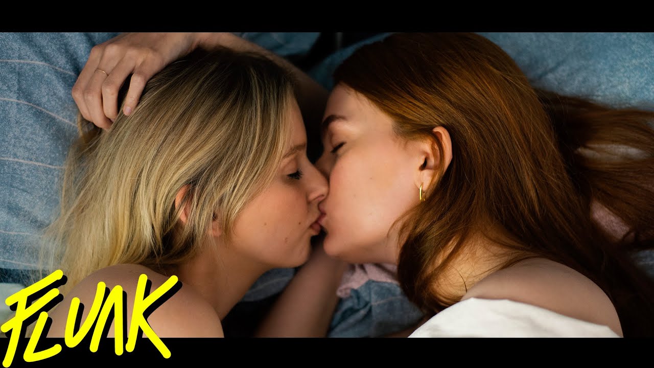 danilo custodio recommends 2 lesbians making out pic