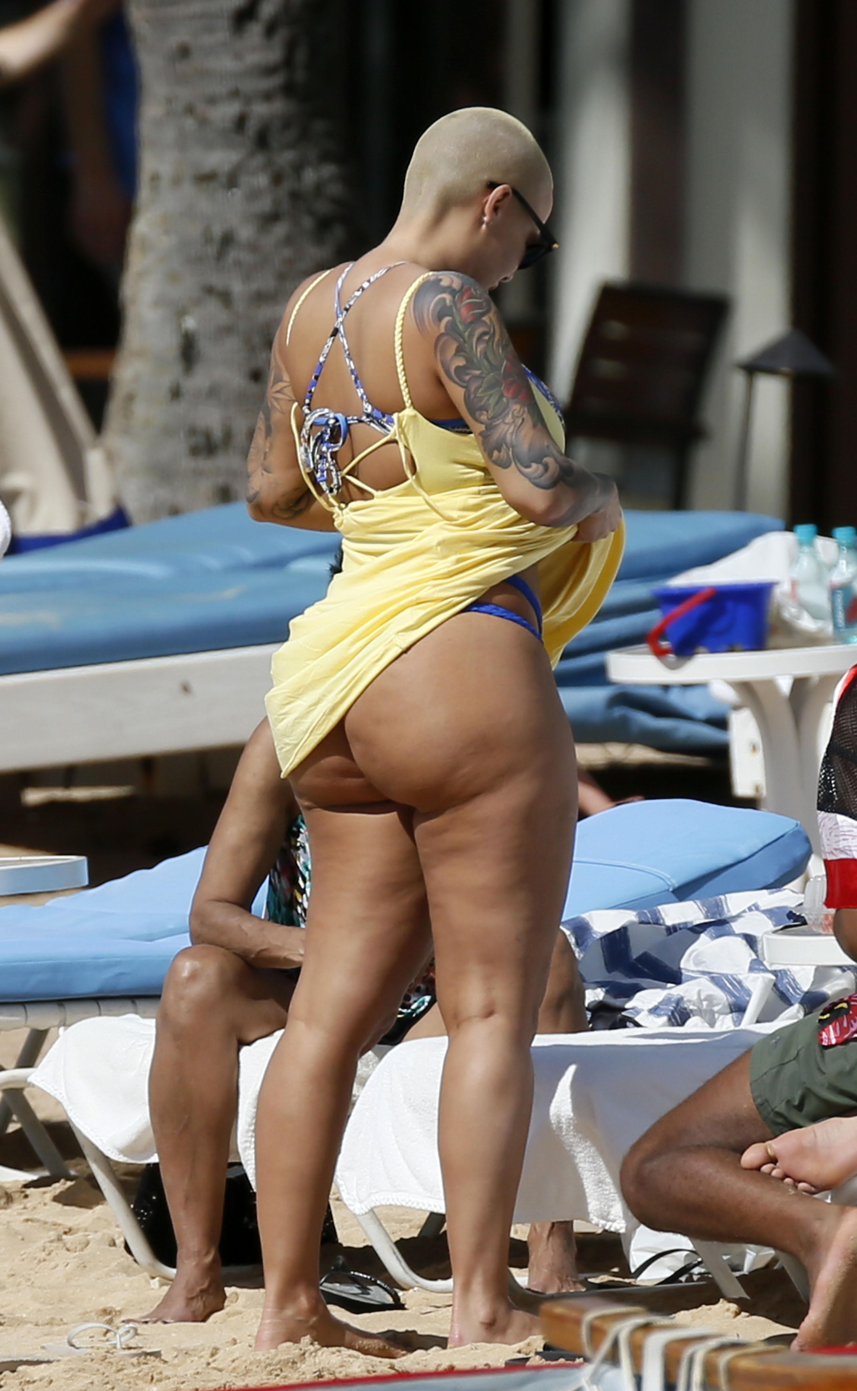 avi greenbaum recommends amber rose ass pic