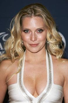 dnyanesh sawant recommends Emily Procter Topless