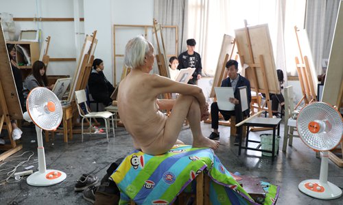 bibi ong recommends posing nude in art class pic