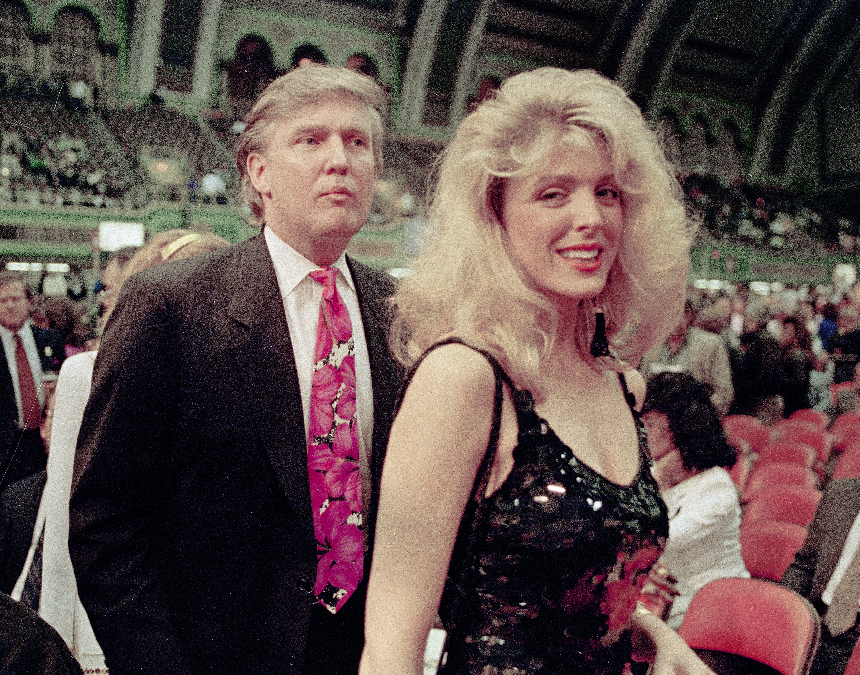 byron wist recommends donald trumps wife posing nude pic