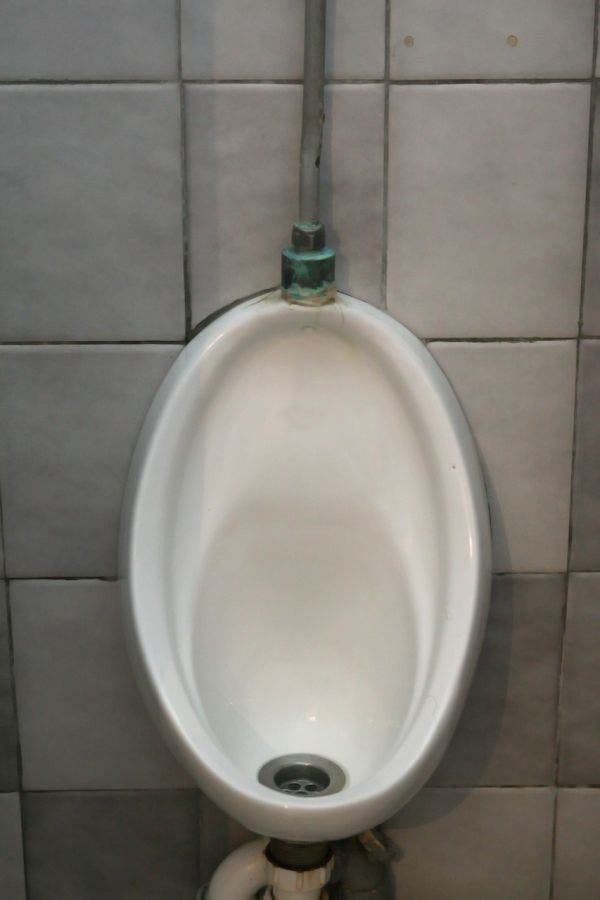 andi herwandi recommends mens bathroom hidden camera pic