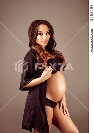 billy lett recommends pregnant black amateurs pic