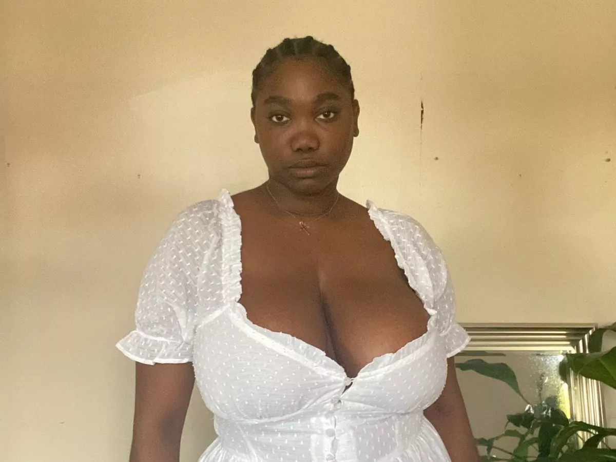 amanda gillette add men with huge tits photo