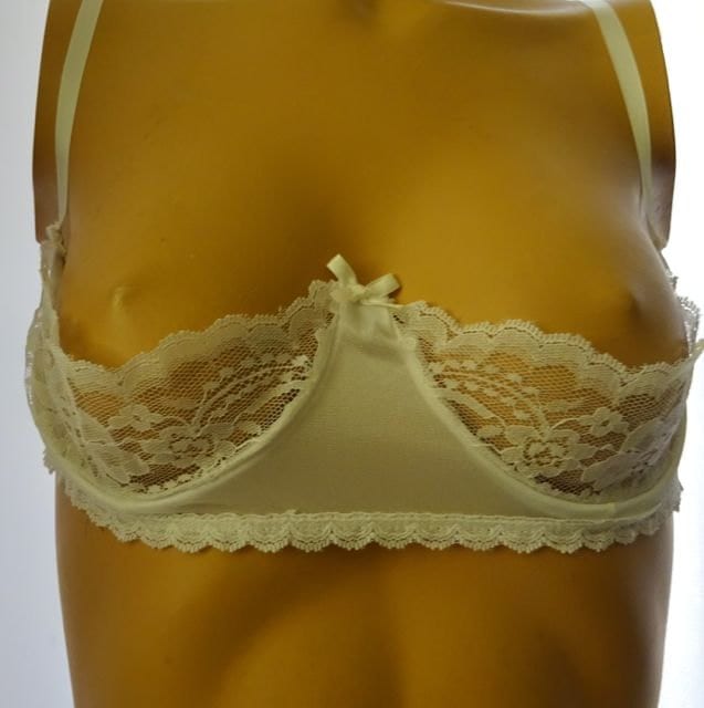 dita cruz recommends 1/4 cup bra lingerie pic