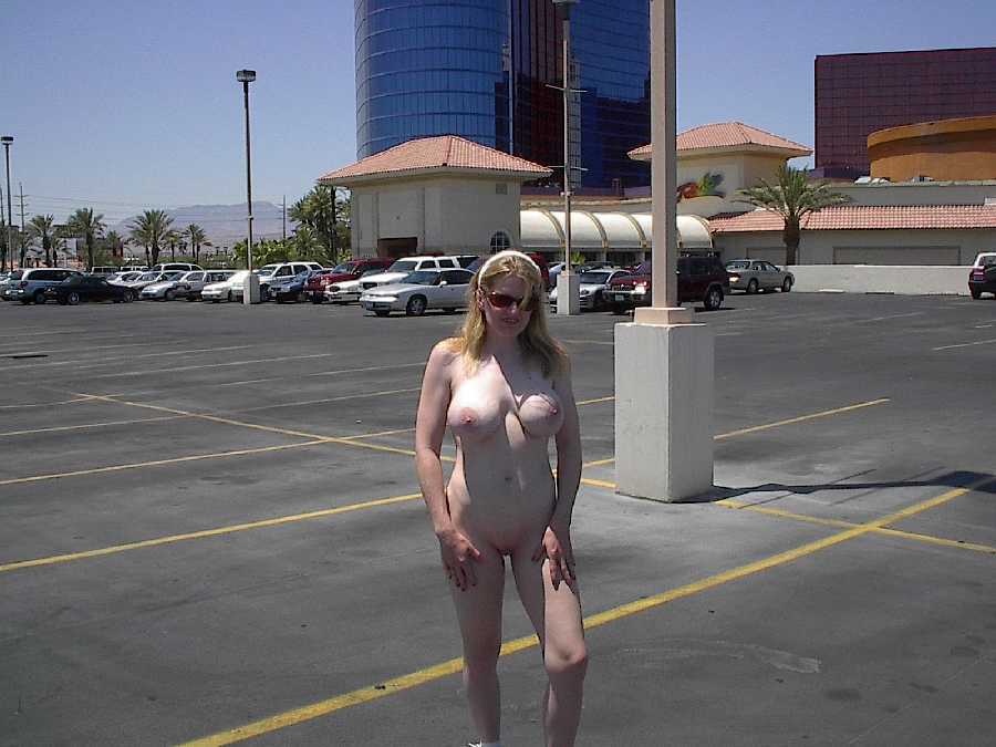 dewi kusmiyati recommends Las Vegas Public Sex