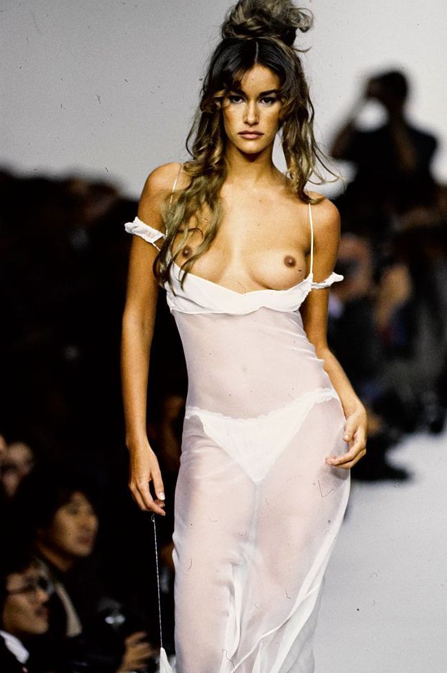 Best of Nude on the runway