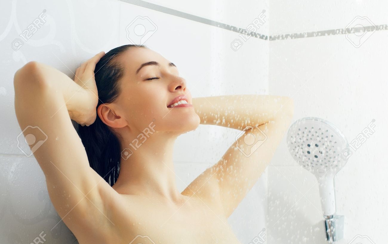 barbara waller recommends Girls Getting In Shower