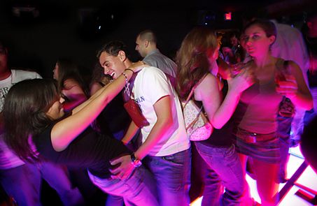 Best of Girls grinding at club