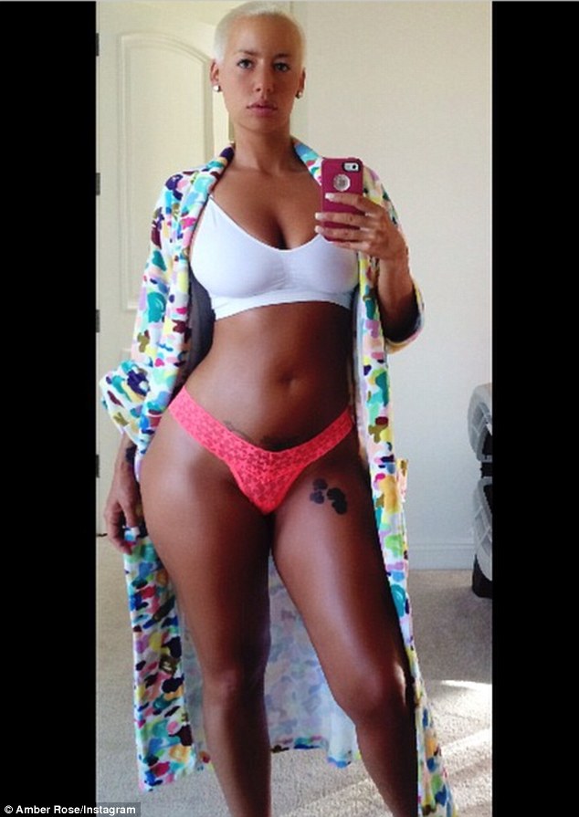 angie oliveros recommends Amber Rose No Panties