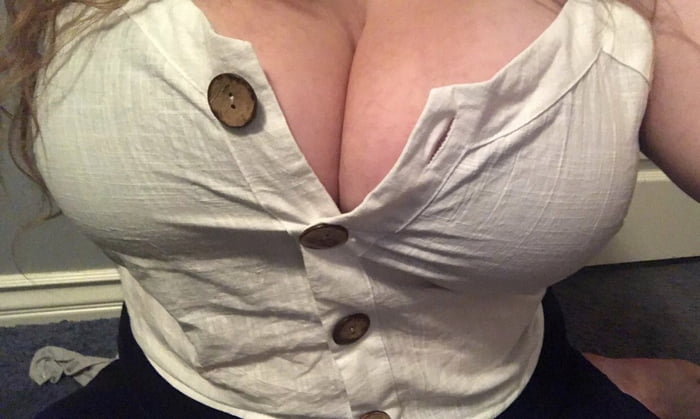chad bingaman share big boob button pop photos