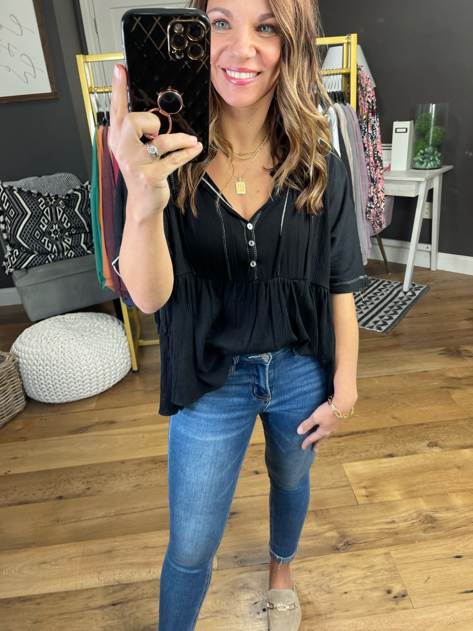 donna shurley add photo down blouse selfies