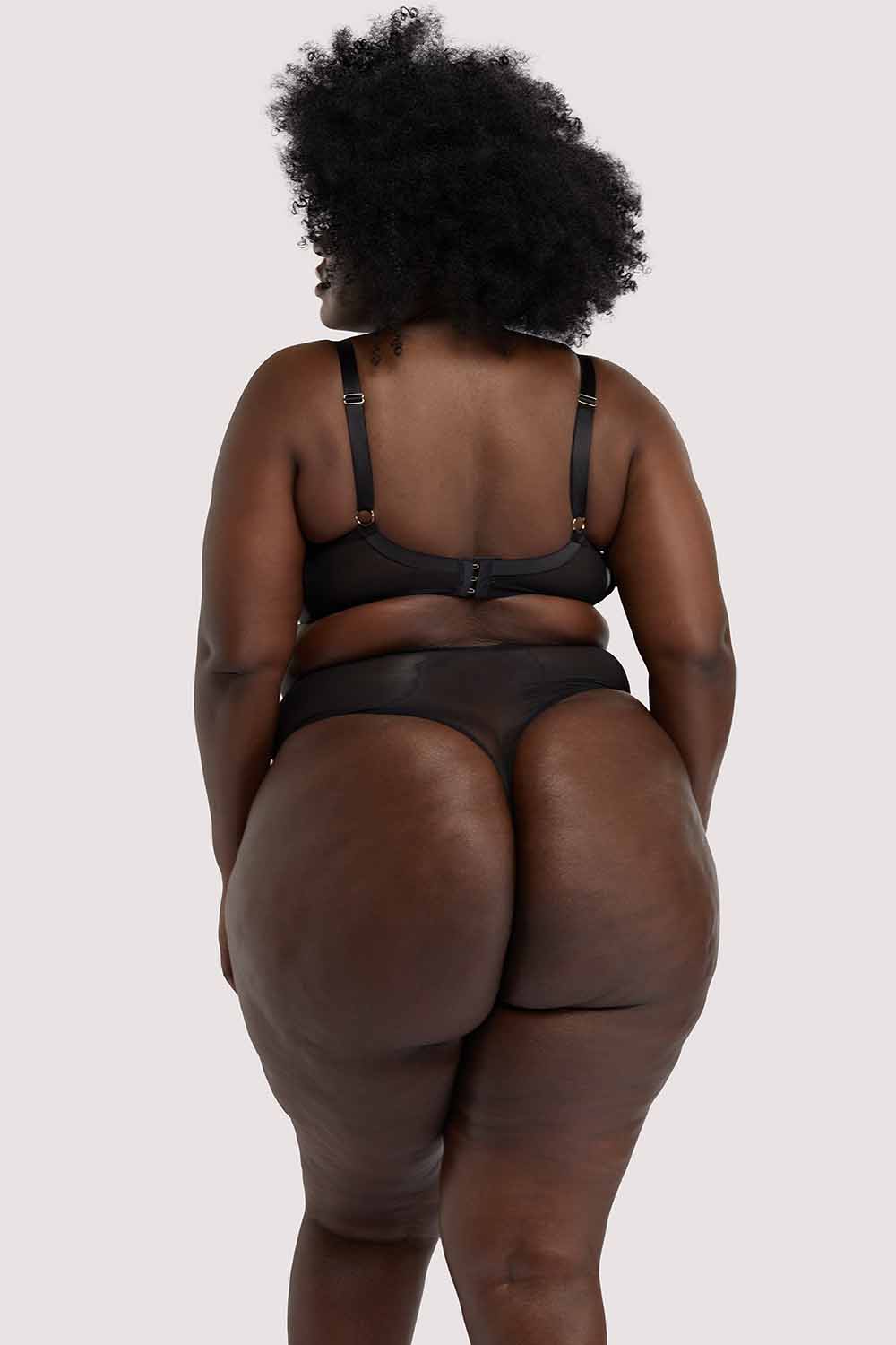 bob valenzuela add photo thick black women in thongs