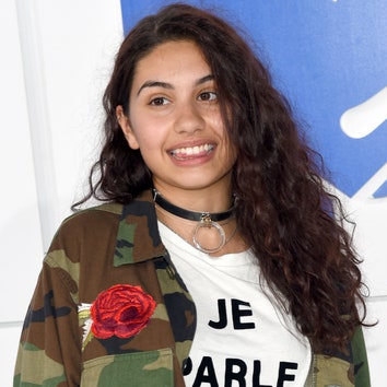 abayomi babalola recommends alessia cara leaked pic