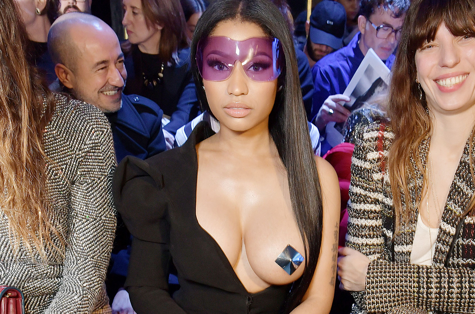 amy moseley recommends nicki minaj shows tits pic