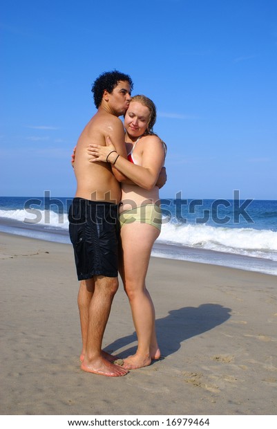 nude couples beach photos