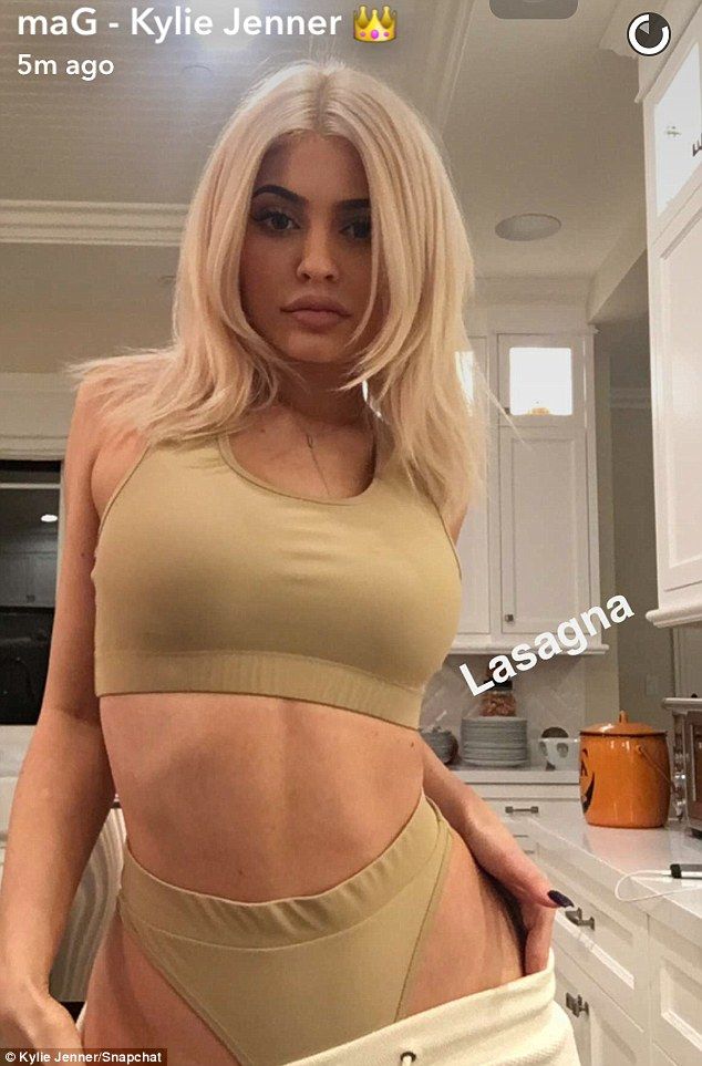 Kylie Jenner Snapchat Nudes viziosa amaporn