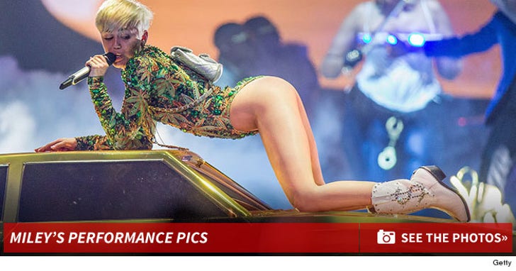 dandre brice recommends miley cyrus srx tape pic
