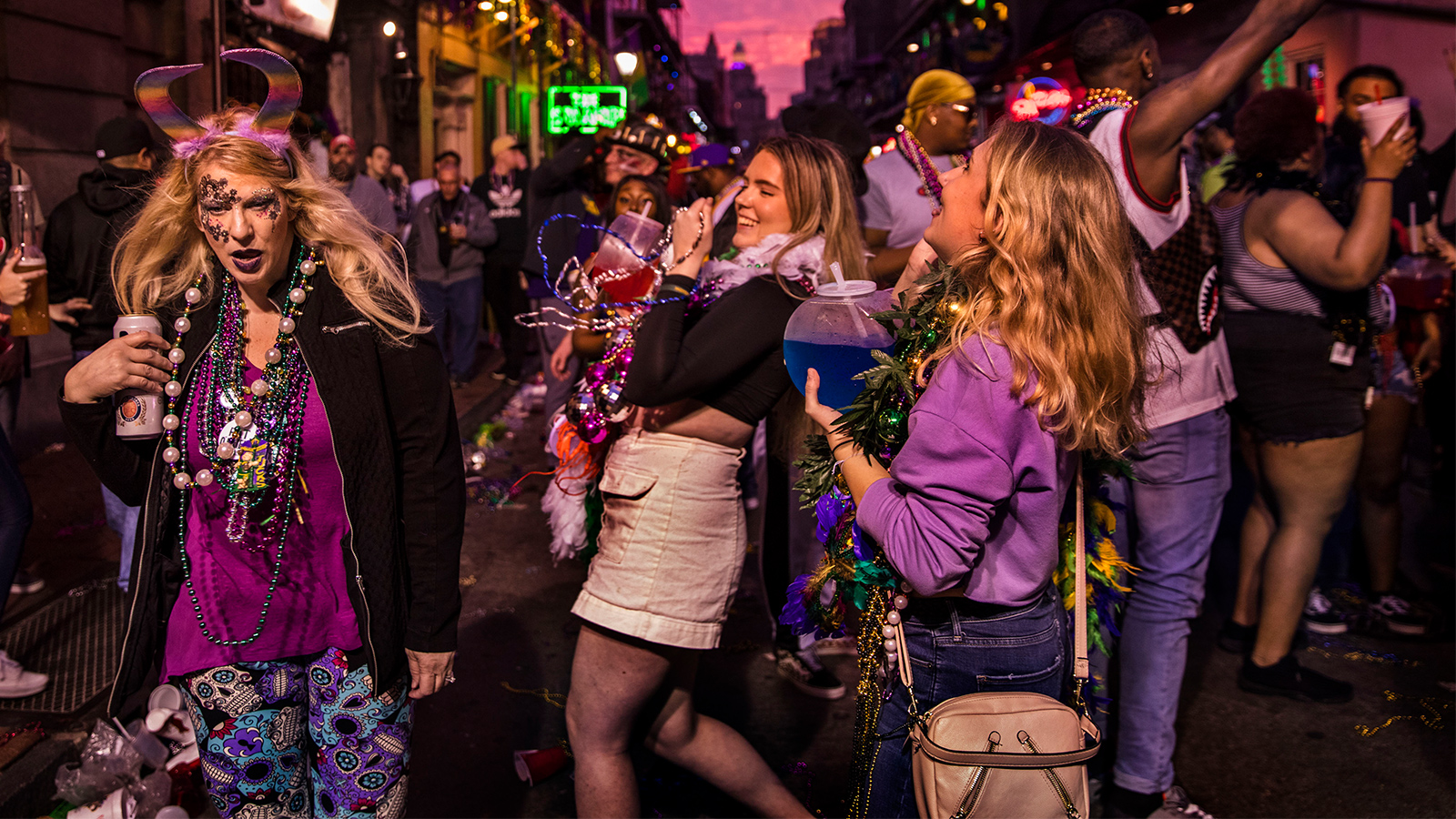 curtis mcfarlin recommends Bourbon Street Flashing Pictures