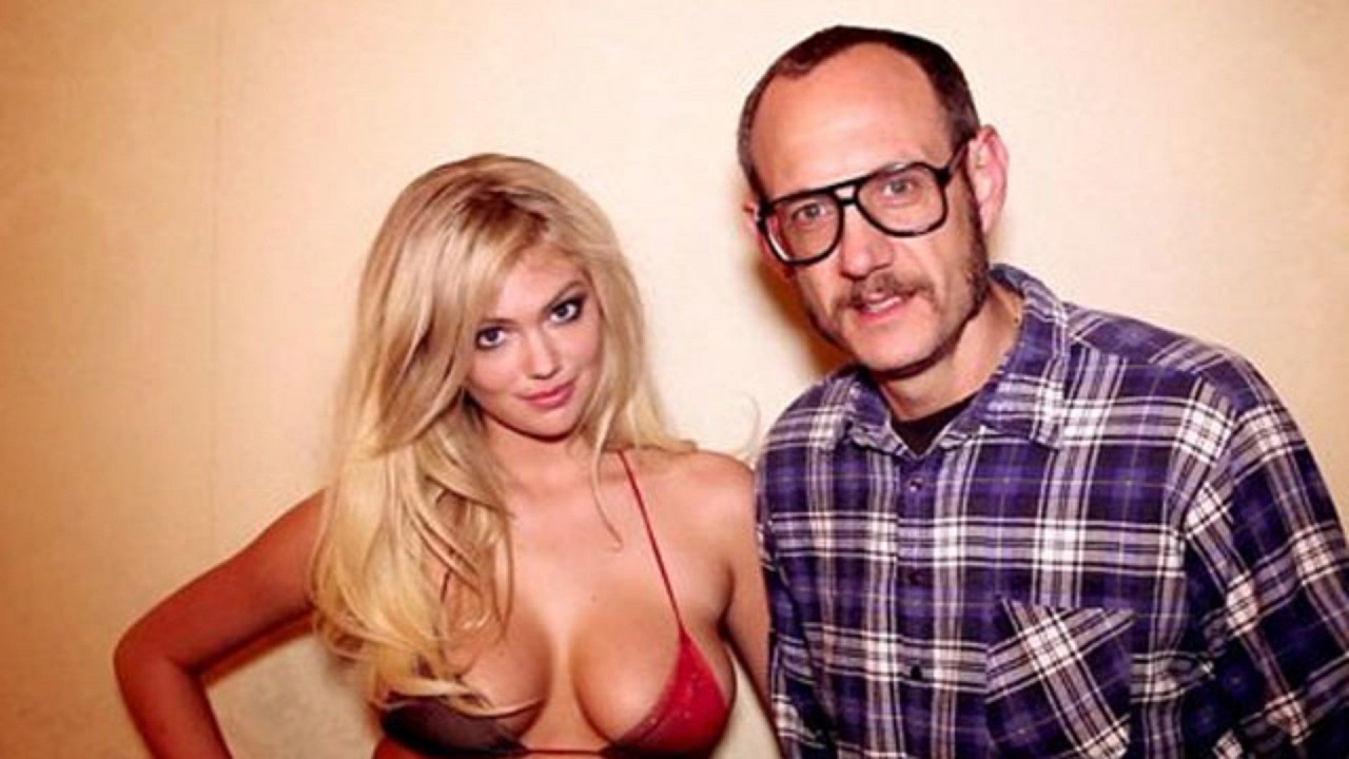 andrew avramenko recommends kate upton mac daddy pic
