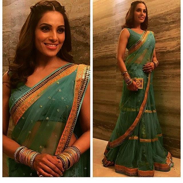 bipasha basu in saree