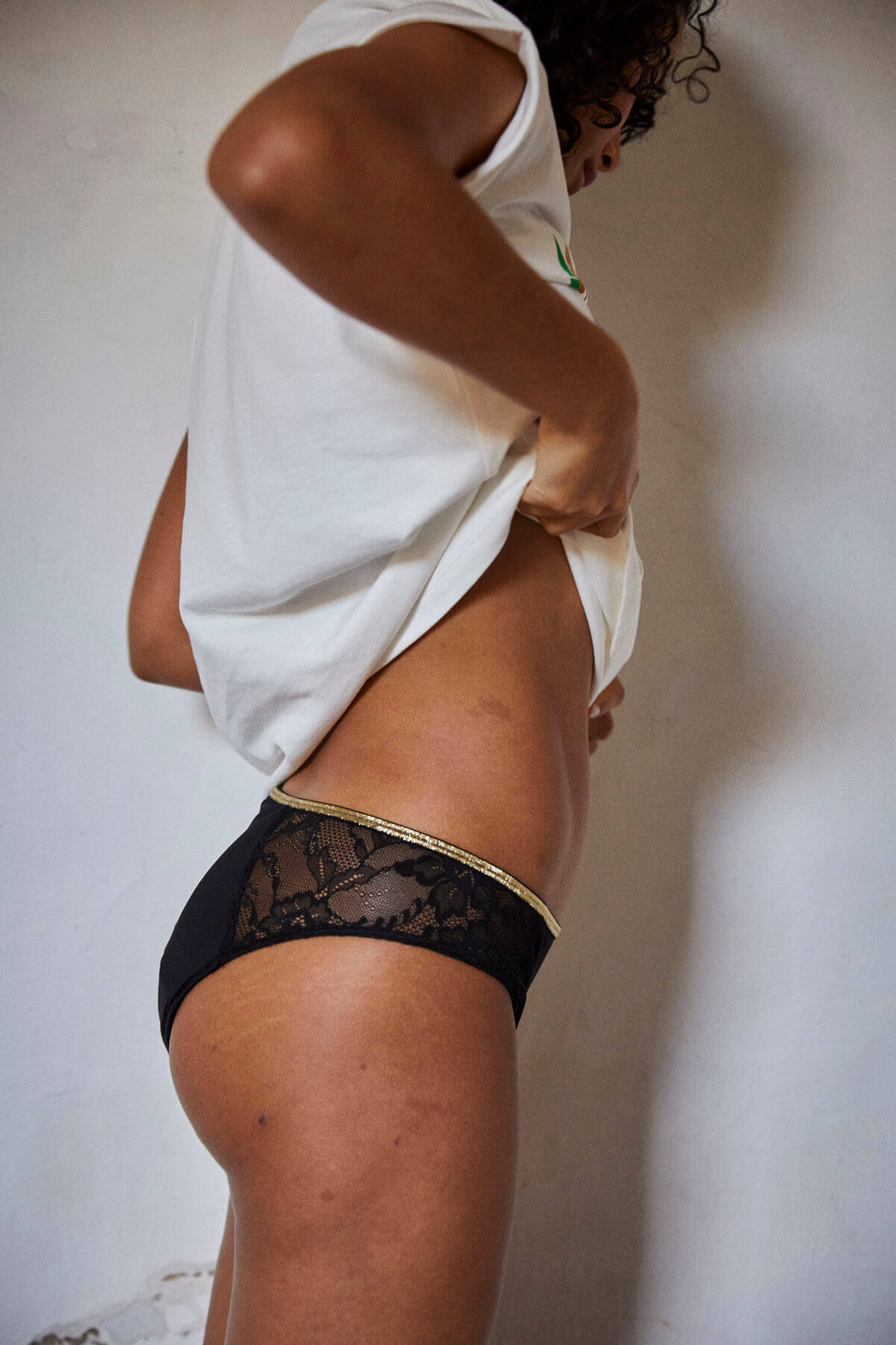 christina daniells add photo girls changing panties