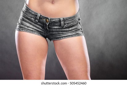 bunda recommends hot girls wearing shorts pic