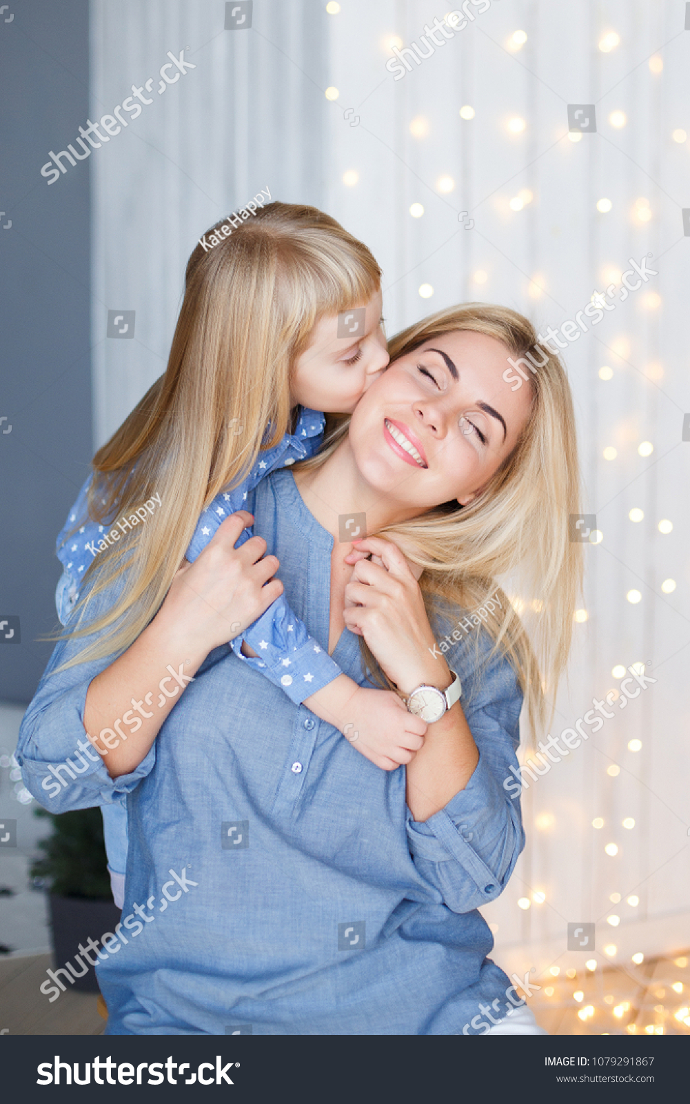 angelo armenti add photo real mom and daughter kissing