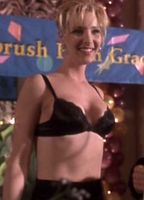 chad cockerill recommends Lisa Kudrow Nip Slip