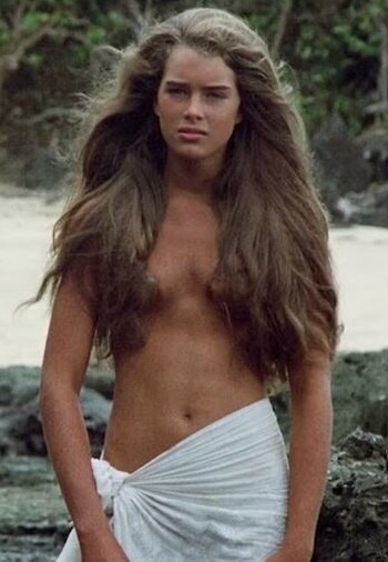 ameer elromansya recommends brooke shields naked blue lagoon pic