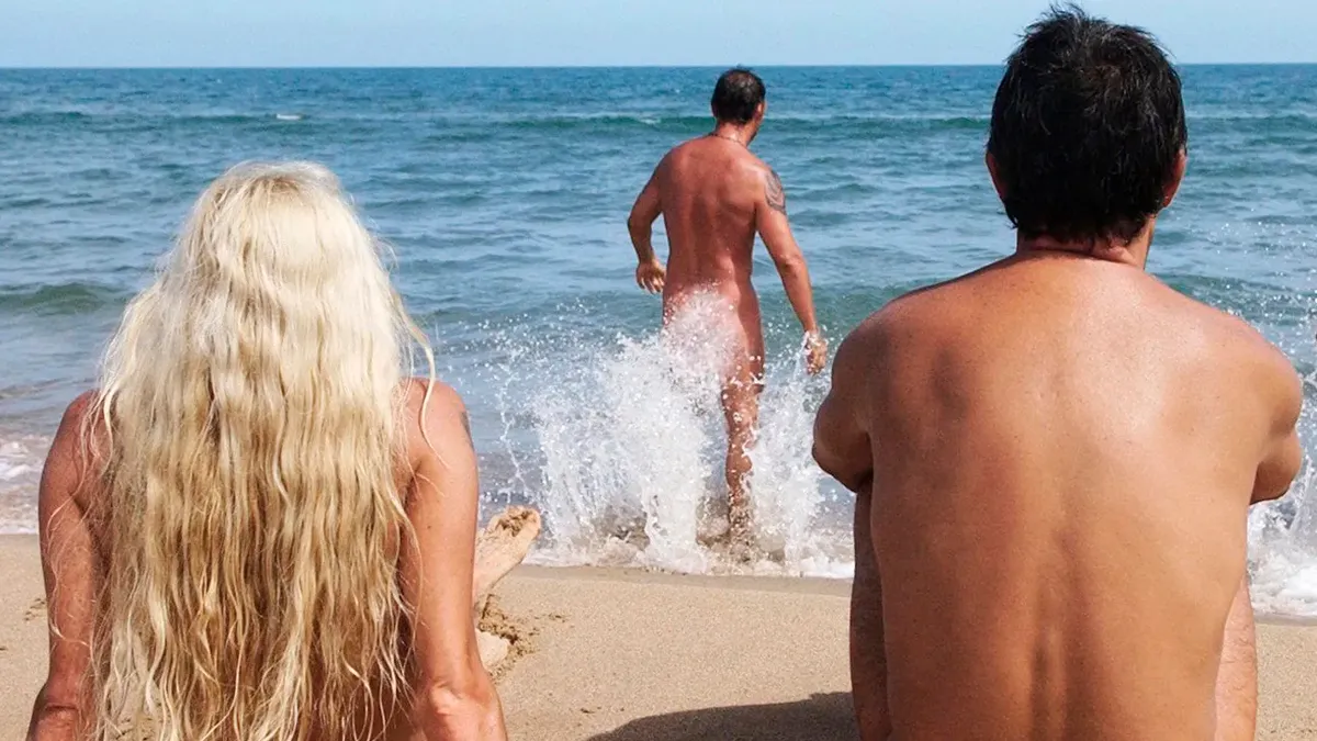 brad maples recommends Photos From Nudist Beach