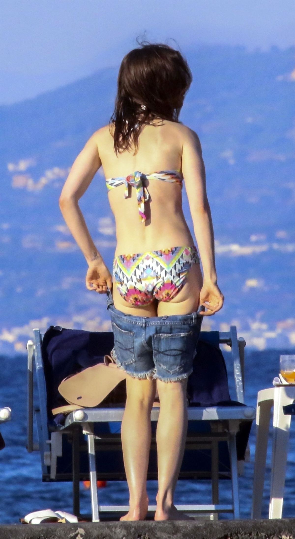 cynthia bushman recommends lily collins ass pic