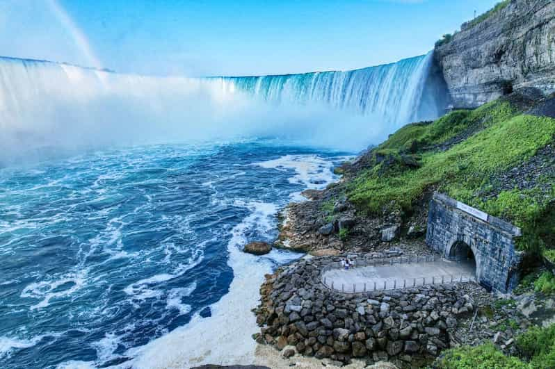 delia zuniga recommends niagara falls canada backpage pic