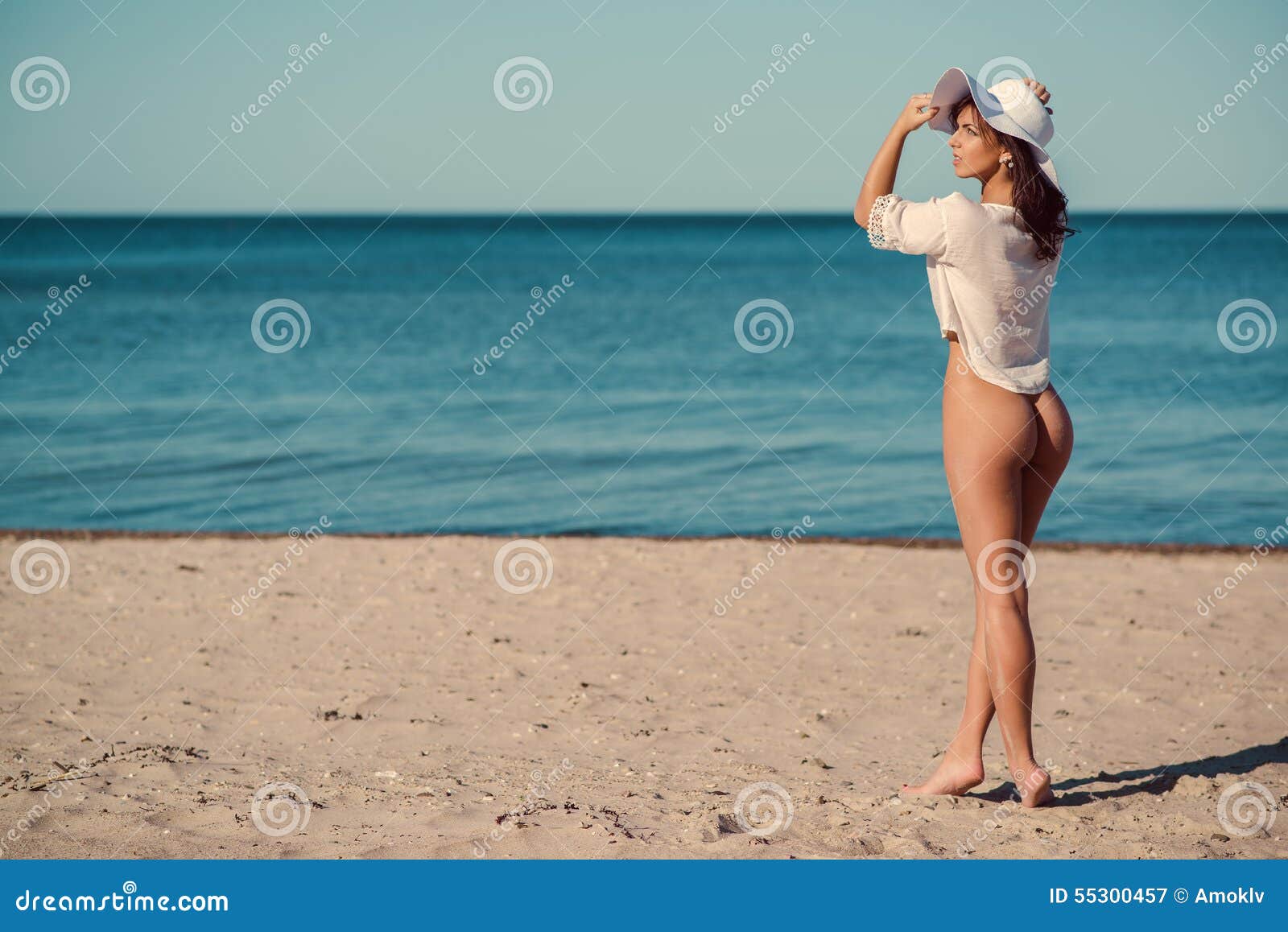 candice prado add naked women walking on beach photo