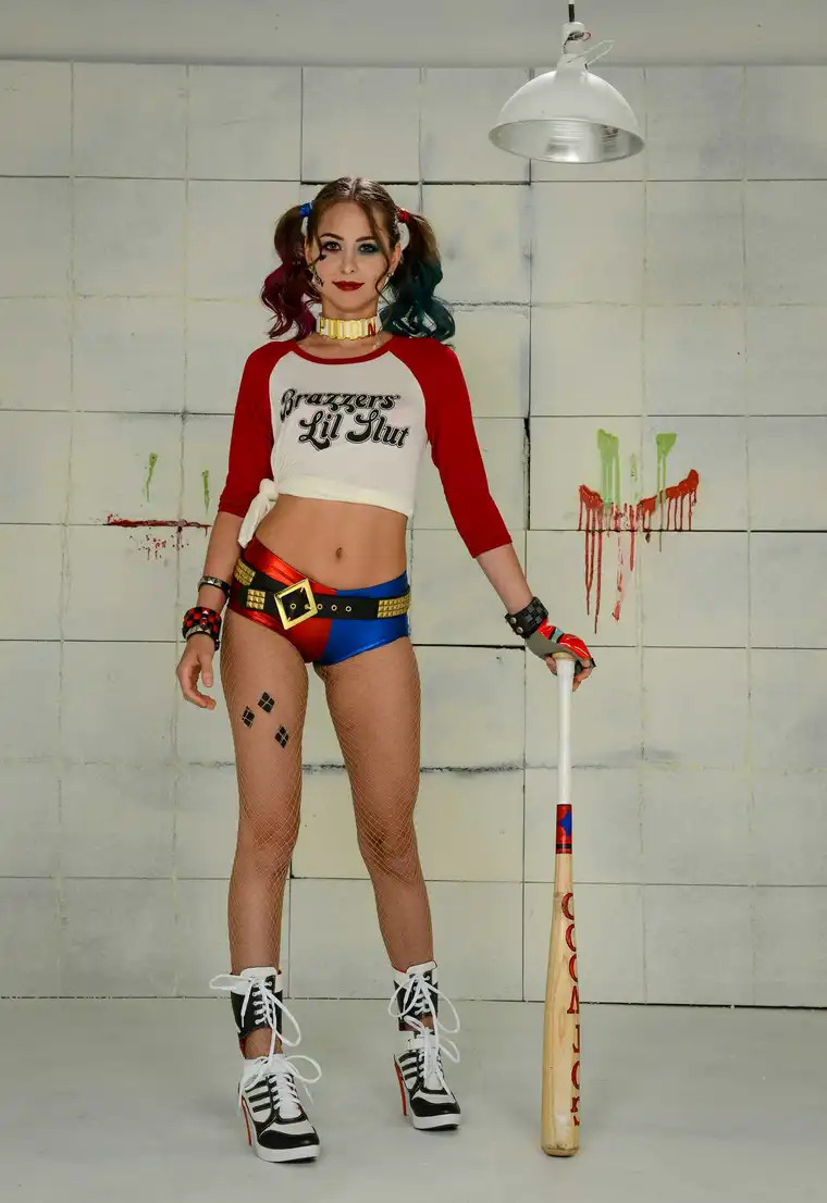 andi sumanto recommends suicide squad riley reid pic