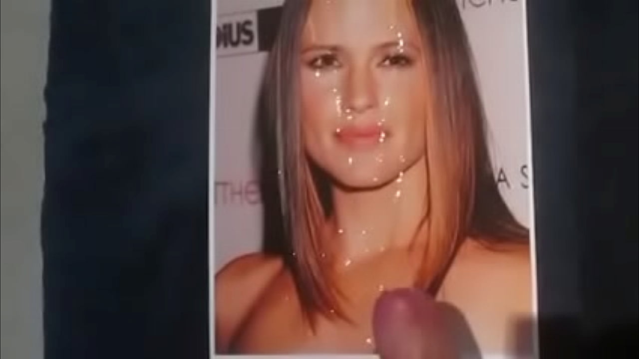 danielle lapena add photo jennifer garner sucking dick