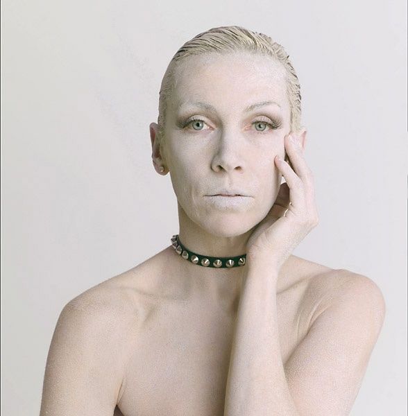chad miller recommends Annie Lennox Nude