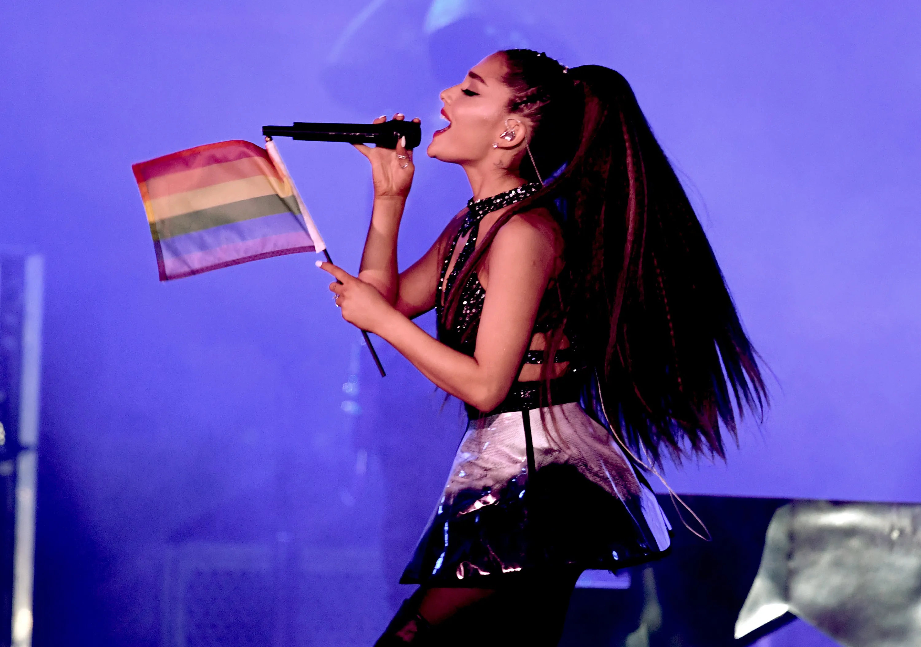 Ariana Grande Lesbian Sex movies forced