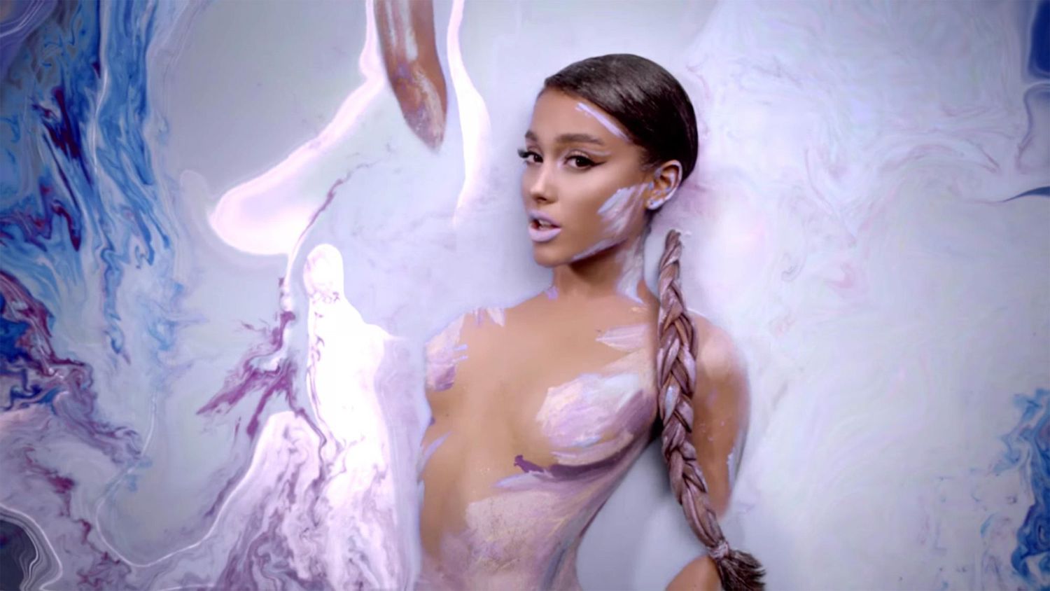 brandon stutz recommends ariana grande showing boobs pic