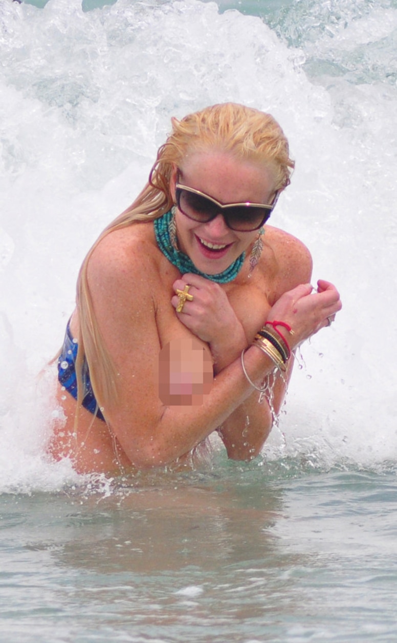 amy gulley recommends Bathing Suit Malfunction Pictures