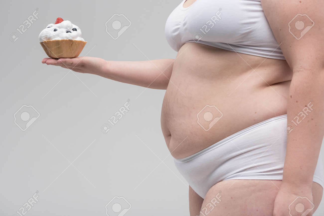 athula prabath recommends Fat Girls Eating Cake