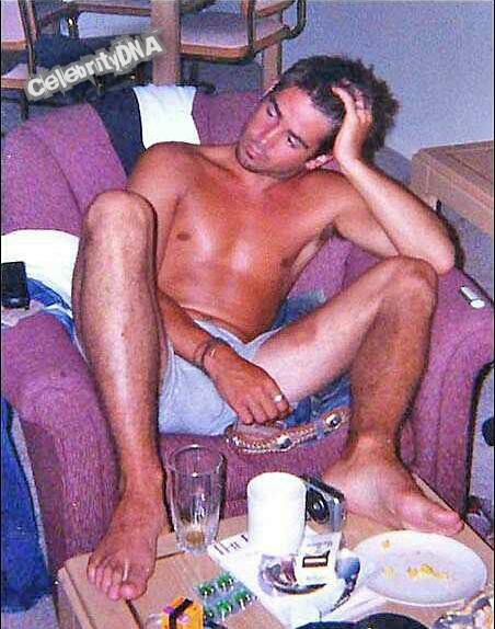Colin Farrell Nude Pic bel ami