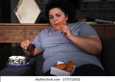 alex etchells recommends fat girls eating cake pic