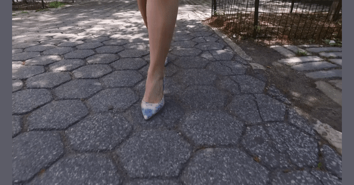 andrea luera recommends Hot Women Ankle Socks Sexy Gif